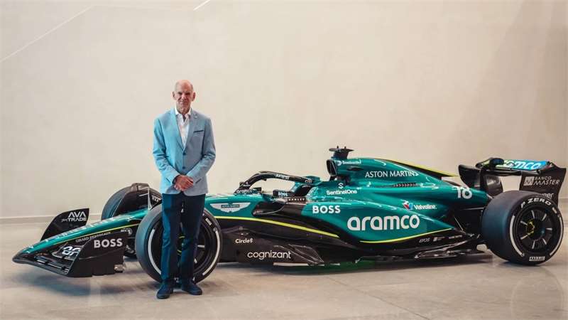 Očekávané se stalo realitou. Adrian Newey na tiskovce Astonu potvrzen