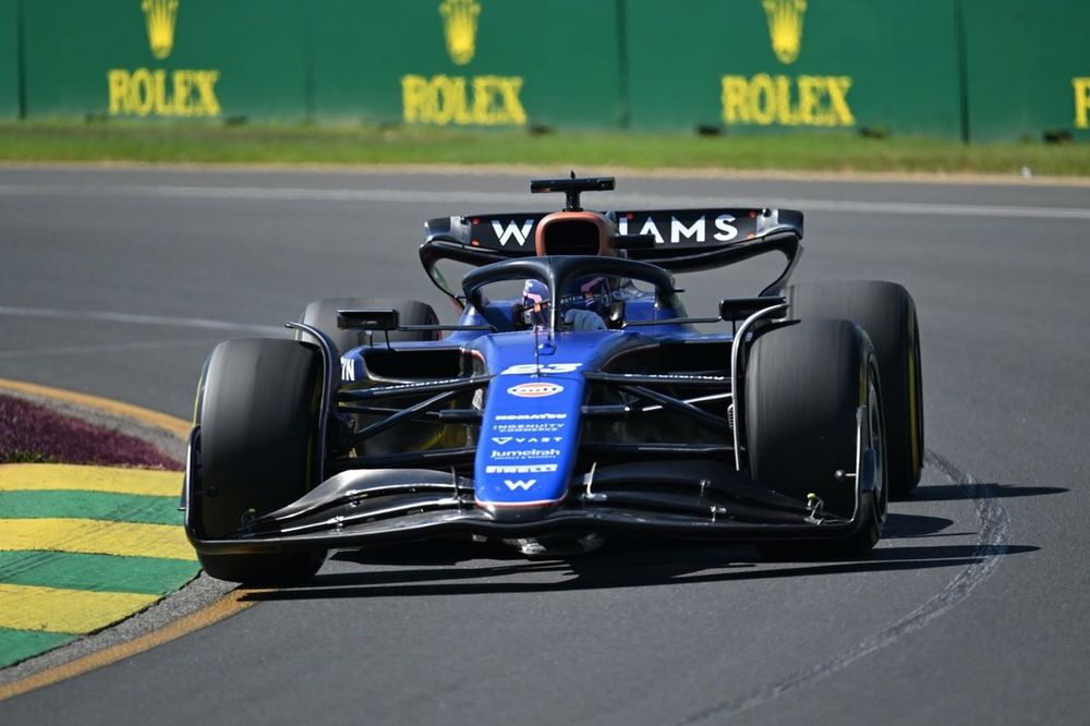 Williams představil vůz FW47 a rovnou i vyjel na trať