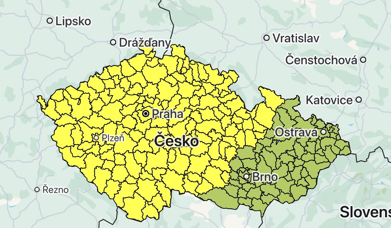 Online: Nad Evropou se utvořily bouřky. V Bavorsku hlásí 39 °C, ve Švýcarsku zaznamenali 21 tisíc blesků, třináct zraněných a evakuovaný festival